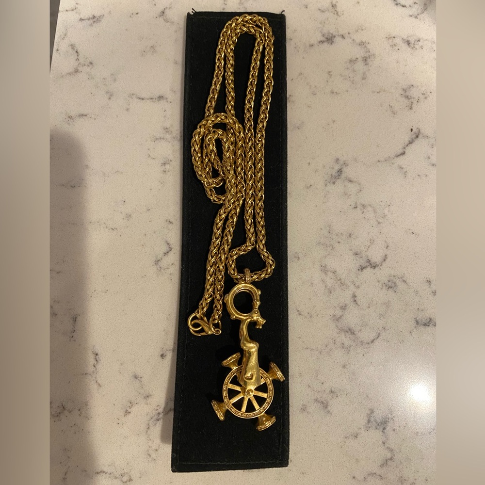 Statement ram’s head cabochon necklace